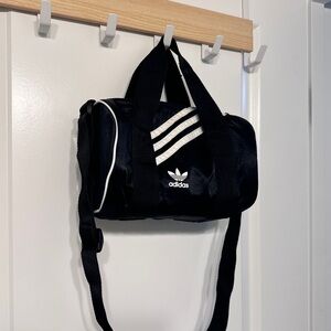 Adidas crossbody bag in black